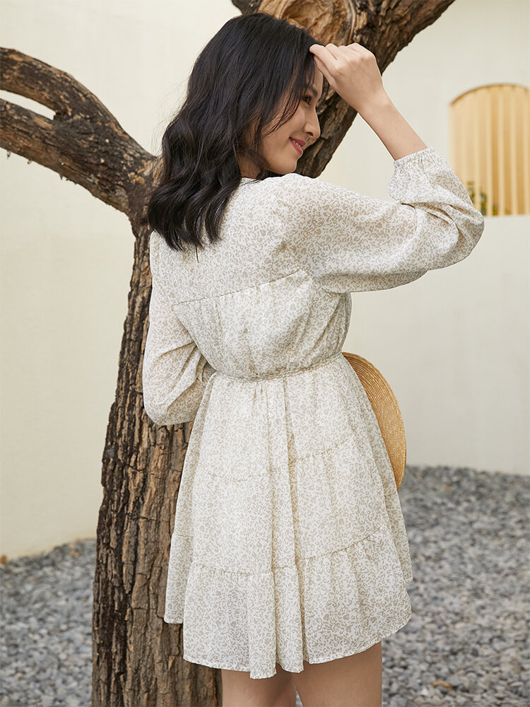 
	Floral Pattern Ruffle Hem V-neck Knotted Print Dress