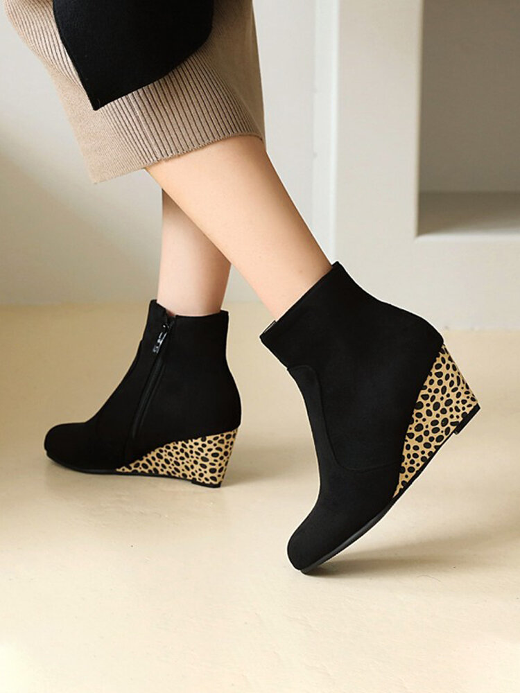 
	Plus Size Women Polka Dot Wedges Pointed Toe Zipper Short Boots