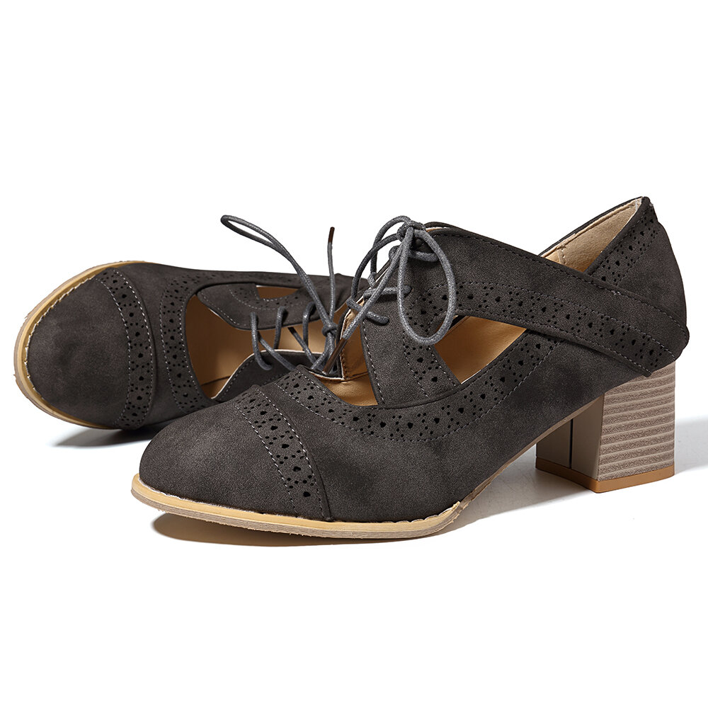 
	Women Brogue Carved Chunky Heel Shoes