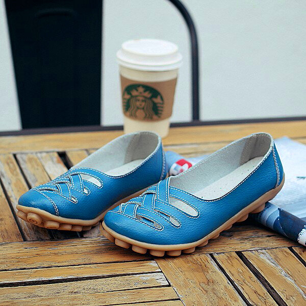 
	Big Size Soft Breathable Comfy Slip On Hollow Out Flat Shoes