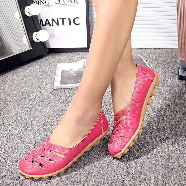 
	Big Size Soft Breathable Comfy Slip On Hollow Out Flat Shoes