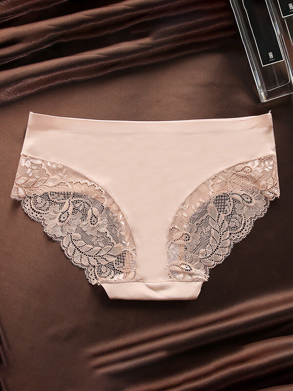 
	Lace Seamless Cotton Crotch Soft Mid Rise Panties