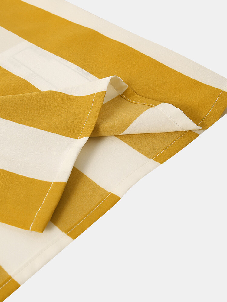 
	Men Casual Striped Turn-down Collar Short Sleeve Shirt