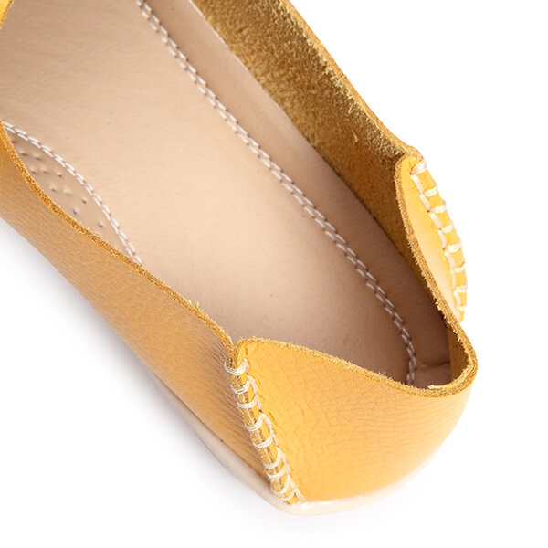 
	LOSTISY Women Large Size Floral Embroidery Stitching Soft Flats Leather Loafers