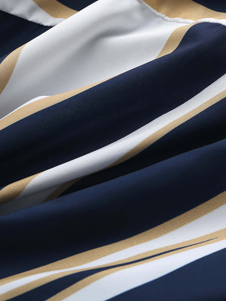 
	Mens Plain Color Striola Chest Pocket Casual Short Sleeve Shirts